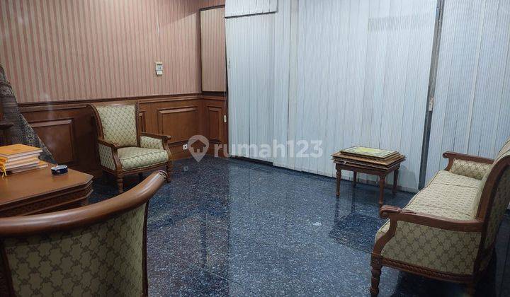 Dijual Murah Gedung Aktif Dilokasi Strategis, Cikini, Menteng 2