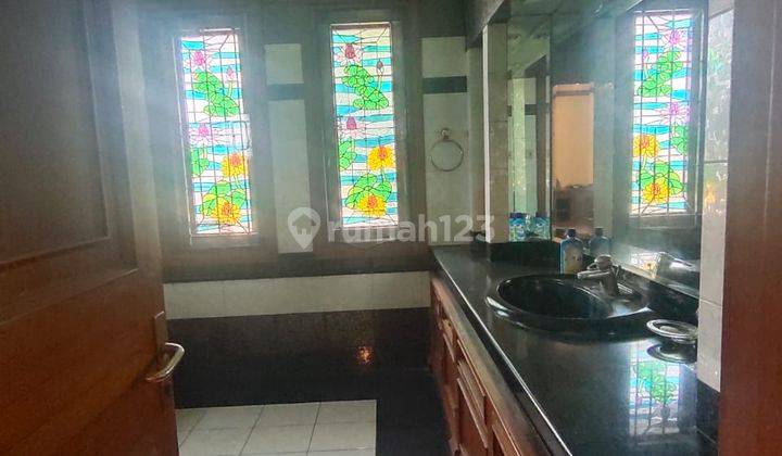 Dijual Rumah Hook di Kemang Pratama Regency, Bekasi 2