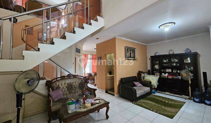 Dijual Rumah Bagus Siap Huni di Taman Modern Jakarta Timur 1