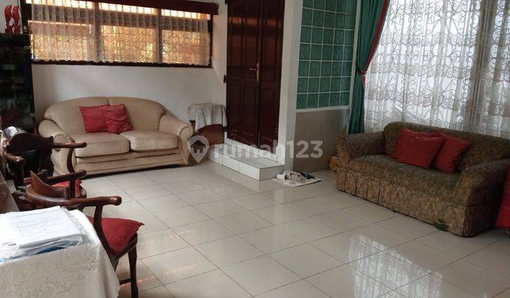 Dijual Rumah Bagus 2 Lantai di Jalan Kartini Jakarta Pusat 1