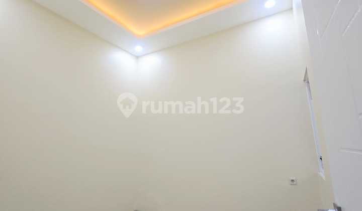 Dijual Rumah Bagus Cantik Siap Huni di Harapan Indah Bekasi 2