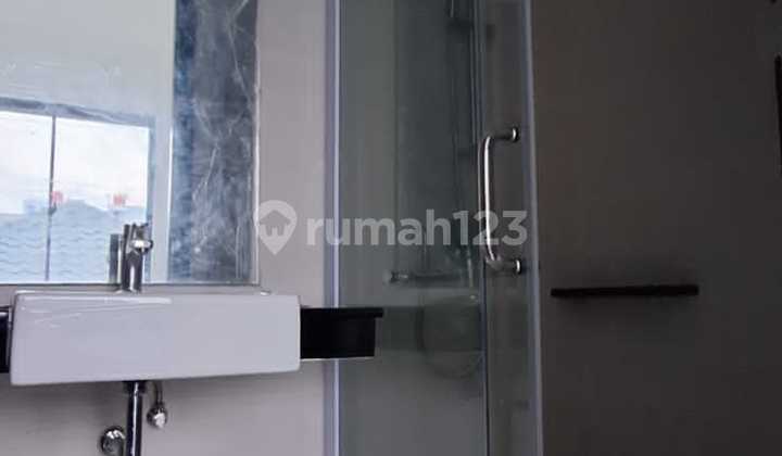 Rumah 3 Lantai di Golf Island Cluster Harmoni, Jakarta Utara - Lokasi Premium 2