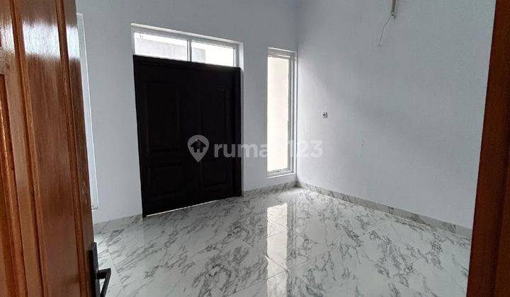 Rumah Di Duri Kepa Kebon Jeruk Jakarta Barat Dengan Minimalis Modern dan Baru 2