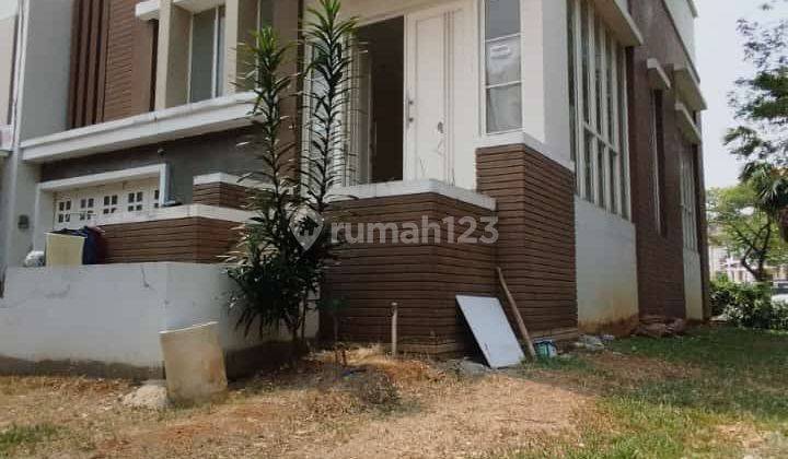 Dijual Rumah Mewah di Cluster Crown Golf, Pik, Jakarta Utara 1