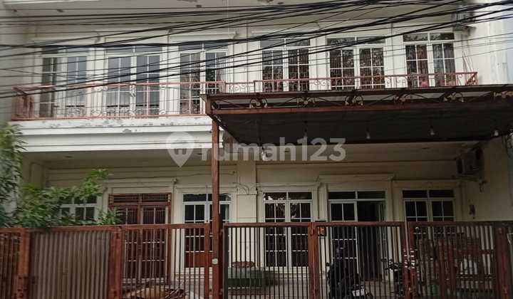 Rukan Gandeng Cocok untuk Rumah Kost Dekat Akses LRT Kelapa Gading Jakarta Utara