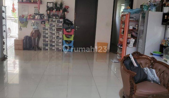 Rumah Bagus Dan Bergaya Modern di Cluster D banyan Jgc Jakarta Timur 2