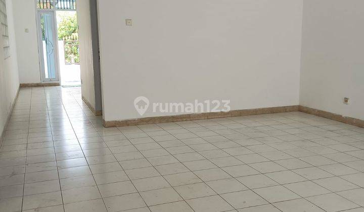 Rumah 2 Lantai Bagus Siap Huni di Metland Menteng Cakung 2