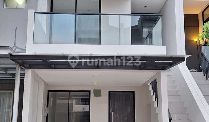 Rumah 3 Lantai di Golf Island Cluster Harmoni, Jakarta Utara - Lokasi Premium