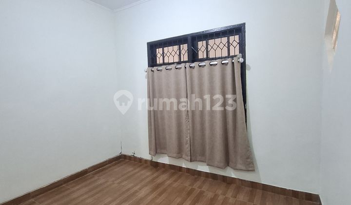 Rumah Minimalis Modern dan Terdapat Taman Kecil Siap Huni di Harapan Indah Bekasi 2