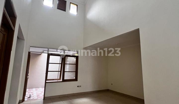 For Rent: Ready-to-Occupy Flood-Free House in Metland Menteng