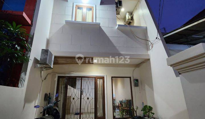 Rumah Minimalis Modern Dan Rapih di Permata Harapan Baru, Bekasi  1