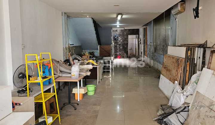For Rent & Sale 4-Story Shophouse Strategically Located, Ideal for Culinary Business in Cipete, South Jakarta For Rent & Sale 4-Story Shophouse Strategically Located, Ideal for Culinary Business in Cipete, South Jakarta