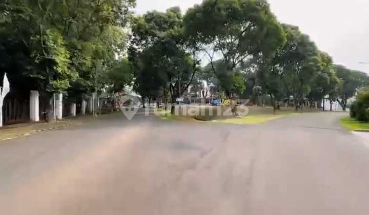 Dijual Tanah Kavling Murah Dekat Danau di Kawasan Elite Ciracas Dijual Tanah Kavling Murah Dekat Danau di Kawasan Elite Ciracas