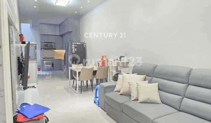 Tinggal Bawa Koper! Rumah Baru Full Furnished & Rooftop di Metland Menteng Jakarta Timur