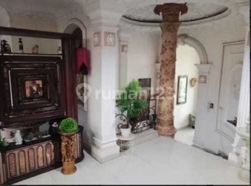 Rumah Mewah dan Berlokasi Strategis di Pluit Putri, Jakarta Utara 2