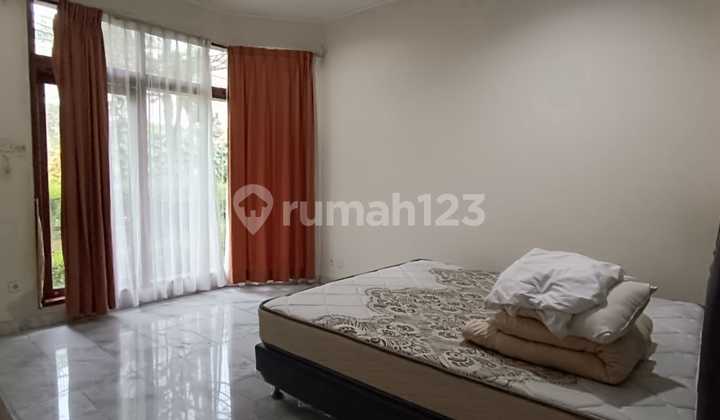 Rumah Mewah Dengan Private Poll di TB Simatupang Jakarta Selatan - Siap Huni 2