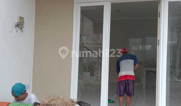 Dijual !! Rumah Tinggal Disumarecon Emerald Karawang 2