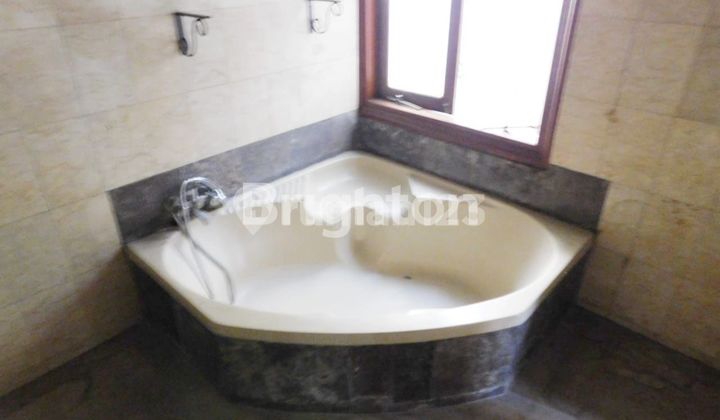 RUMAH SEMI VILLA 2