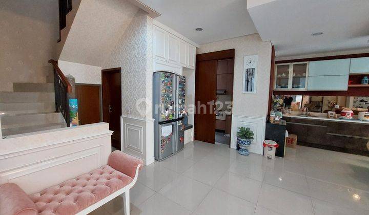 Rumah 2 Lantai Bagus Semi Furnished SHM di Luxmore Bsd City 2