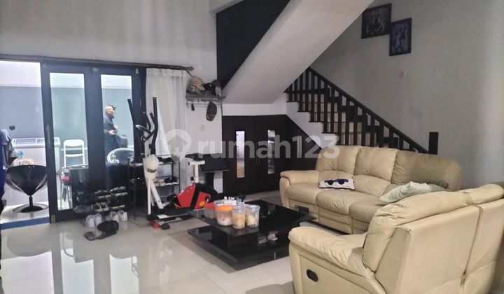 Jarang Ada! Rumah Mewah Gegerkalong Hook Siap Huni Strategis 2