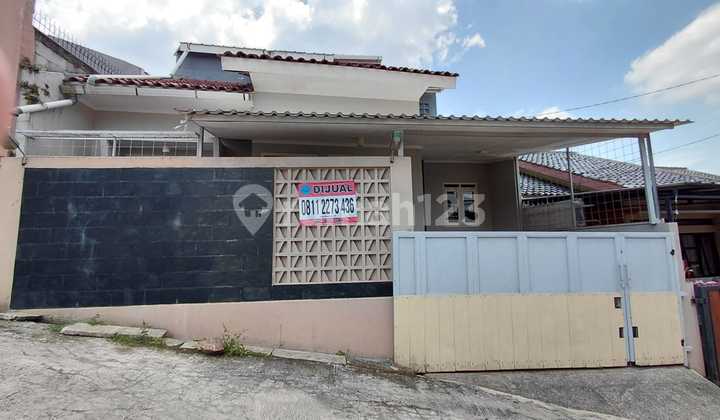 Rumah Komplek Cipageran Semi Furnished 5 Menit Smpn 5 Cimahi