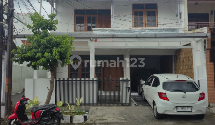 Sarijadi House 8 Minutes to Pasteur Toll, Main Road