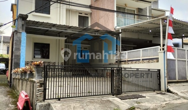 Rumah + Tempat Usaha Sariwangi Sarijadi Raya 3 Lantai