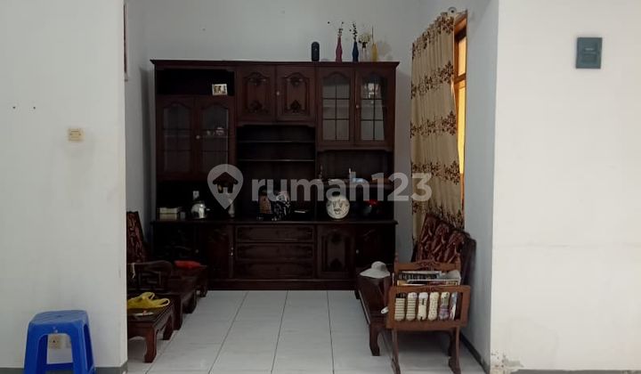 Dijual Cepat Murah Butuh Uang 2,5 Lantai SHM di Cluster Cibabat Dijual Cepat Murah Butuh Uang 2,5 Lantai SHM di Cluster Cibabat