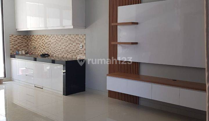 Disewa Rumah Cosmo, Lippo Cikarang, 2 Lantai Bagus, hadap Selatan 5