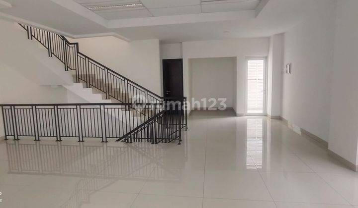 Di Jual Cepat Ruko Exclusive Dan Strategis Siap Dipakai Di Fbl Foresta Bsd Harga Nego 8