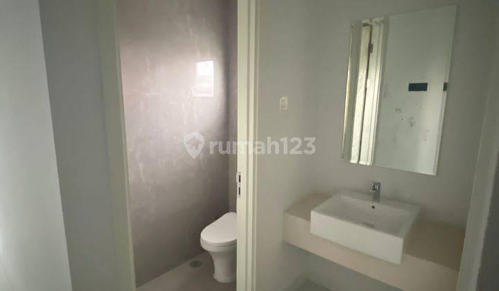 Dijual Cepat Ruko Exclusive Strategis di Fbl 6 Canopy Harga Masih Nego Keras 6