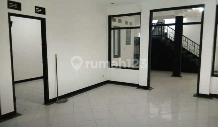 Rumah 2 Lantai Luas Dan Nyaman di Buah Batu Margacinta Bandung 6