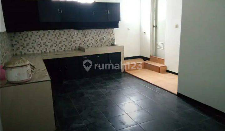 Rumah 2 Lantai Luas Dan Nyaman di Buah Batu Margacinta Bandung 9