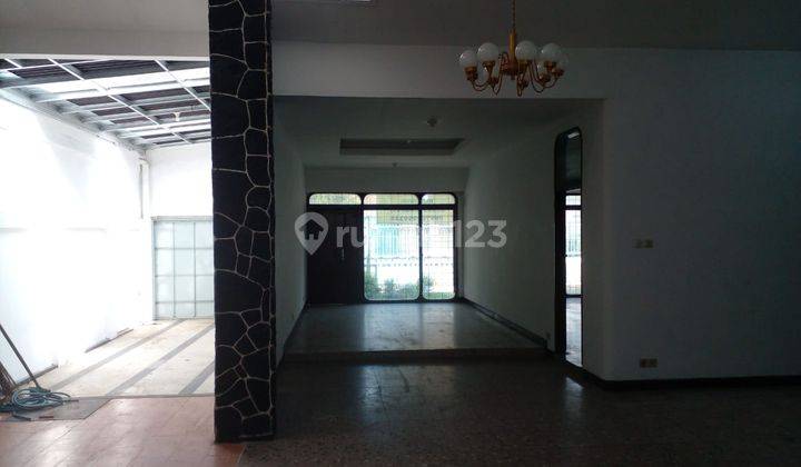 Rumah Nyaman Cocok Untuk Usaha di Daerah Braga Bandung 1