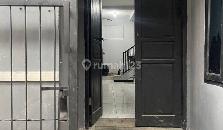 Dijual Rumah Kostan 3 Lantai Terawat Nyaman Dan Aman di Leuwi Panjang 1