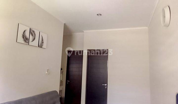 Rumah Keren Minimalis Modern Nyaman di Grand Sharon Residence 2