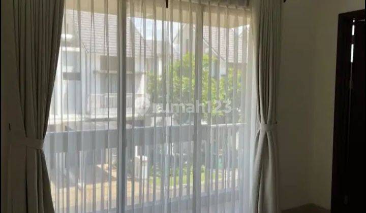 Rumah 2 Lantai Nyaman Asri Terawat di Summarecon Bandung 1