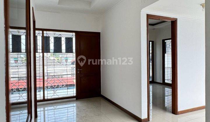 Rumah Hook Siap Huni Lokasi Strategis di Margacinta Buah Batu Bandung 1