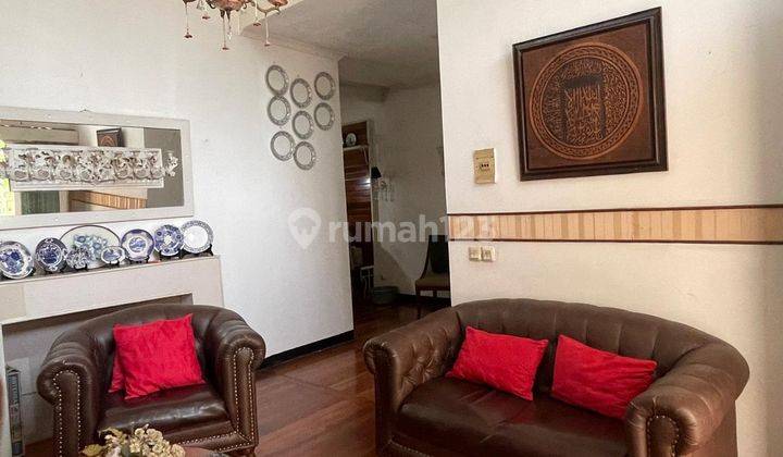 Dijual Rumah semi Furnished Nyaman di Setraduta Bandung 1