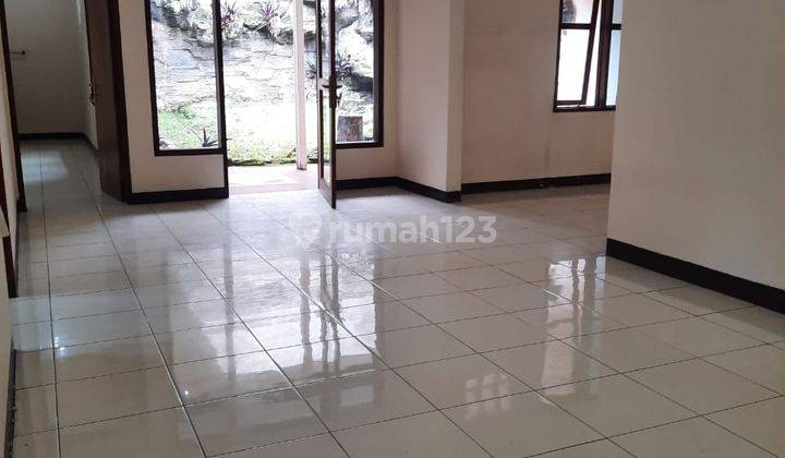 Dijual Rumah Full Renovasi Siap Huni di Kopo Permai 3 Bandung 1