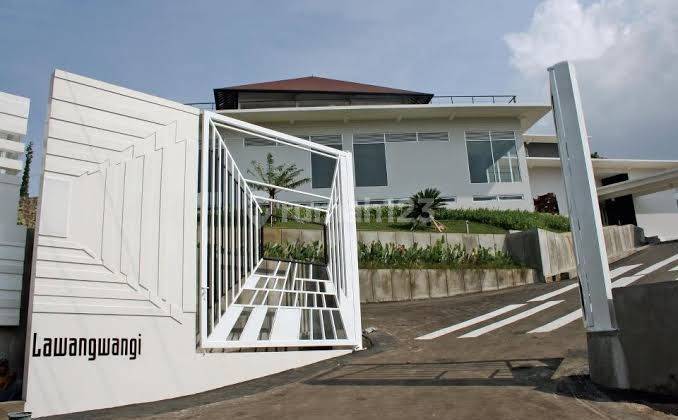 Dijual Villa 3 Lantai Siap Huni Nyaman Dan Asri Lokasi Bagus di Dago Giri Lembang  2