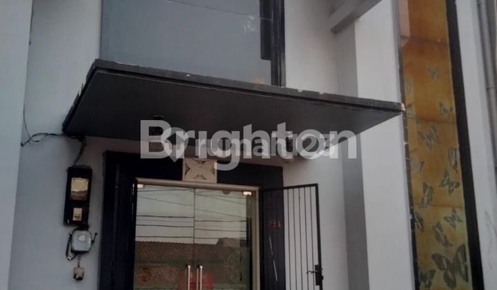 GEDUNG PERKANTORAN DI JALAN AMPERA RAYA JAKARTA SELATAN 1