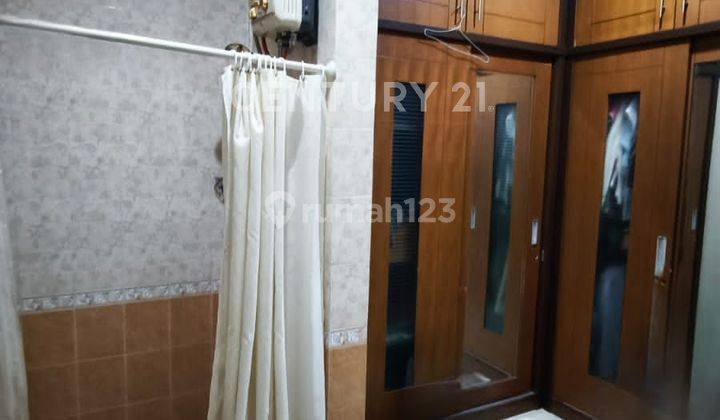 kamar tidur dijual rumah bagus 2lt tanah