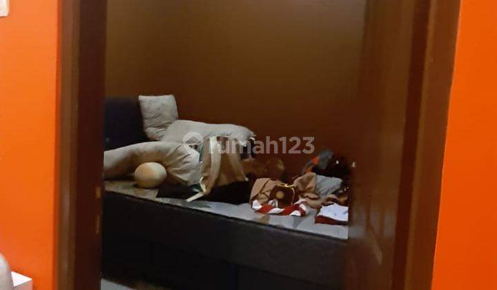 Di Sewa Rumah 2 Lantai 80 juta pertahun 14