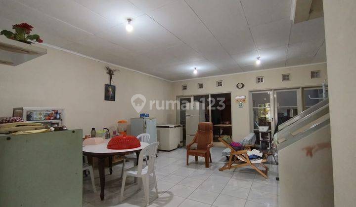 Jual Rumah 2Lantaisiap huni bagus terawat taman surya 5 kalideres 1