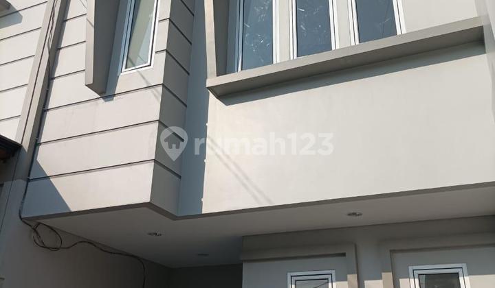 Rumah Baru Minimalis Meruya Utara Kondisi Siap Huni Jakarta Barat