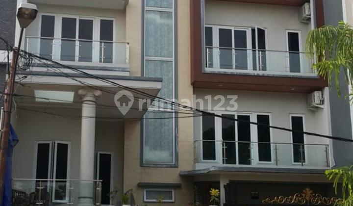 Rumah Taman Surya 5 dijual cepat harga murah karena BU Kalideres
