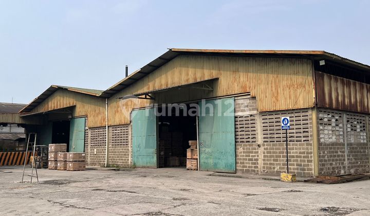 For Rent Warehouse and Spacious Office Parking for 40-Foot Containers Jatake
