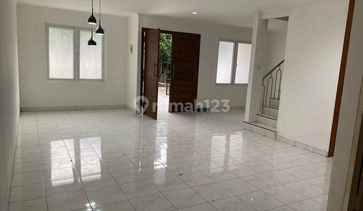 Disewa Rumah 2 Lt Siap Huni Bagus Daan Mogot Baru Tampak Siring 2