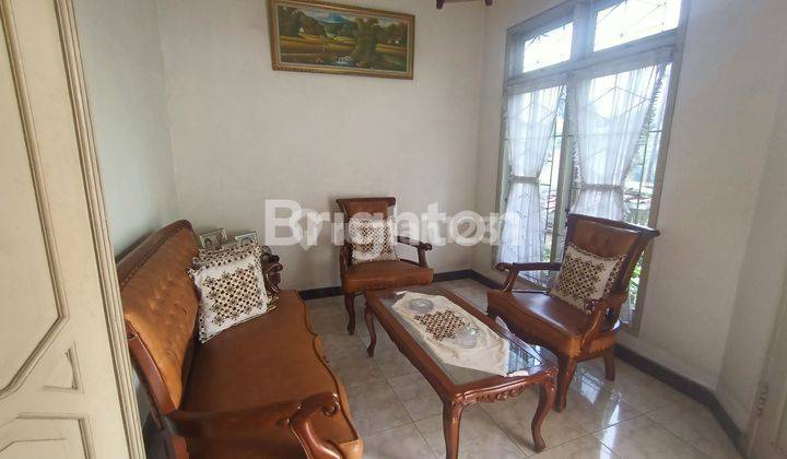 HUNIAN KELUARGA BESAR FULL FURNISHED  YANG SANGAT NYAMAN DAN STRATEGIS SIAP HUNI 2